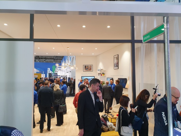 Die mit dem Galaxy S10+ gemachte Vergleichsaufnahme  ist etwas ausgewogener belichtet. (Bild: Martin Wolf/Golem.de)